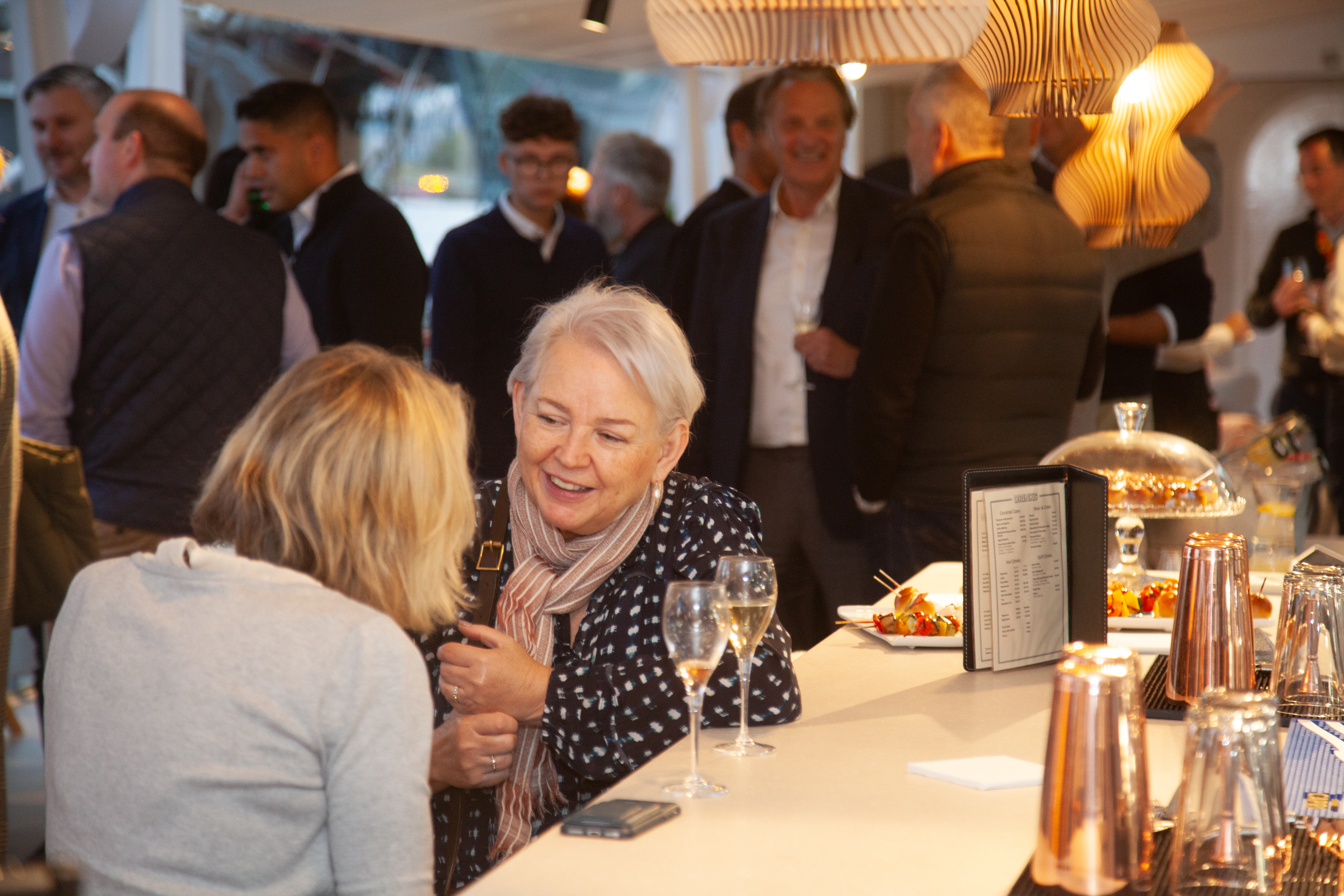 Clipper Lounge 37 54059045728 O